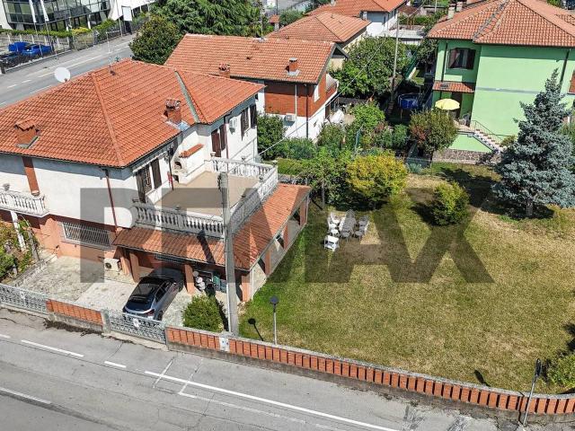 Villa Indipendente in vendita a Verdellino, Lombardia
