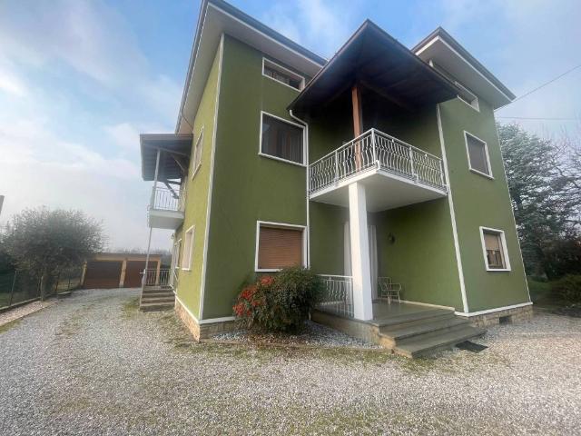 Villa Indipendente in vendita a Verdello, Lombardia