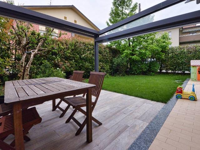 Villa Indipendente in vendita a Verderio Superiore, Lombardia