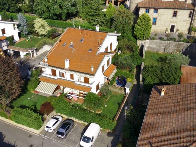Villa Indipendente in vendita a Verderio Superiore, Lombardia