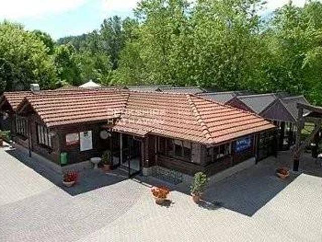 Villa Indipendente in vendita a Verduno, Cuneo