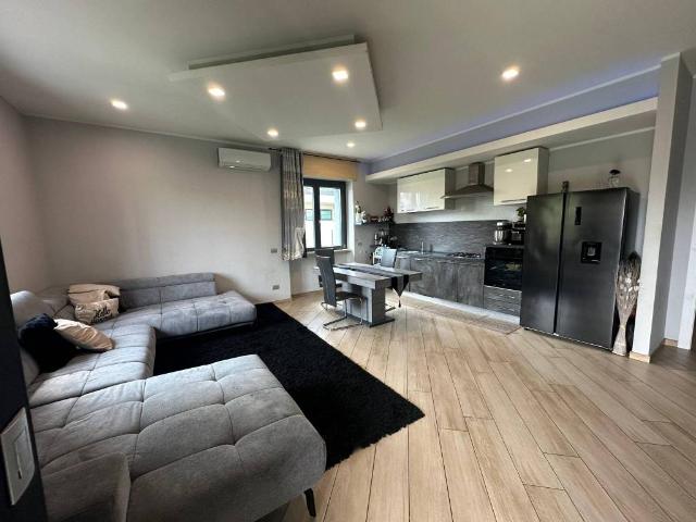 Villa Indipendente in vendita a Sesona, Vergiate
