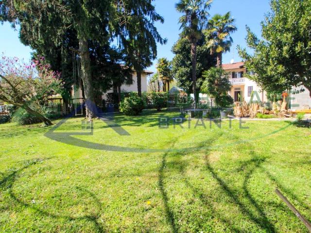 Villa Indipendente in vendita a Vergiate, Lombardia