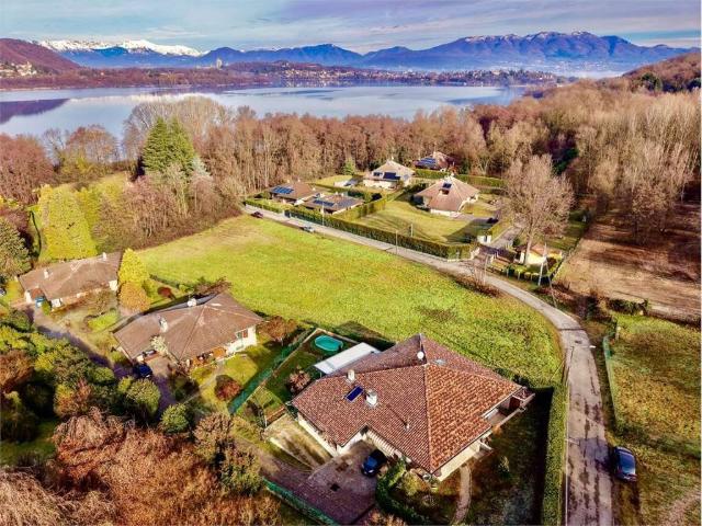 Villa Indipendente in vendita a Vergiate, Lombardia