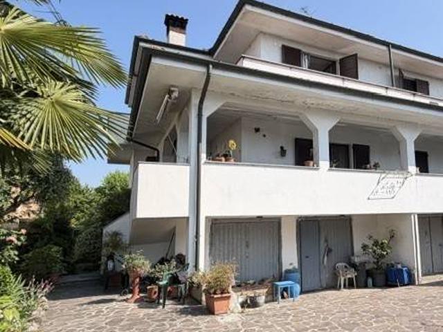 Villa Indipendente in vendita a Unione dei Comuni I Fontanili, Vermezzo
