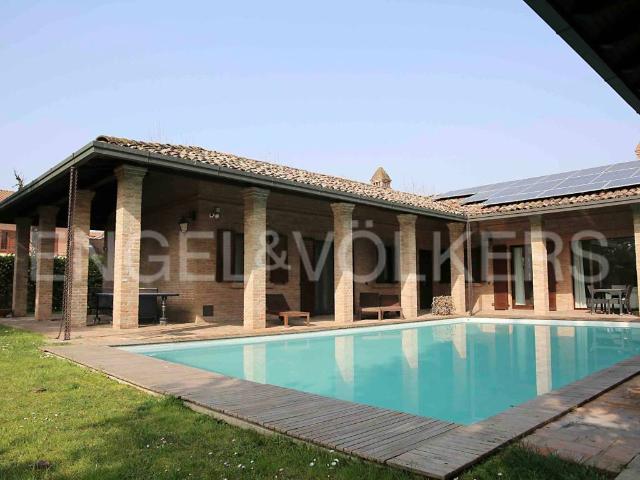 Villa Indipendente in vendita a Unione dei Comuni I Fontanili, Vermezzo