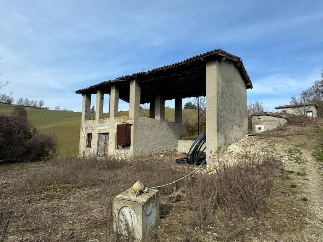 Villa Indipendente in vendita a Vernasca, Reggio Emilia