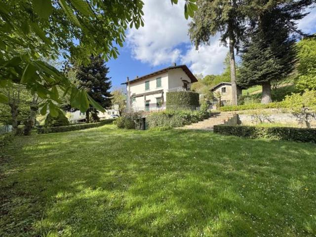 Villa Indipendente in vendita a Vernio, Toscana