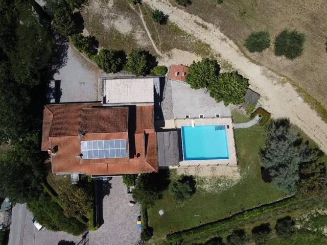 Villa Indipendente in vendita a Vernio