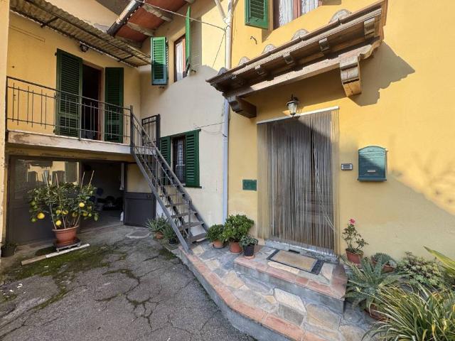 Villa Indipendente in vendita a Vernio