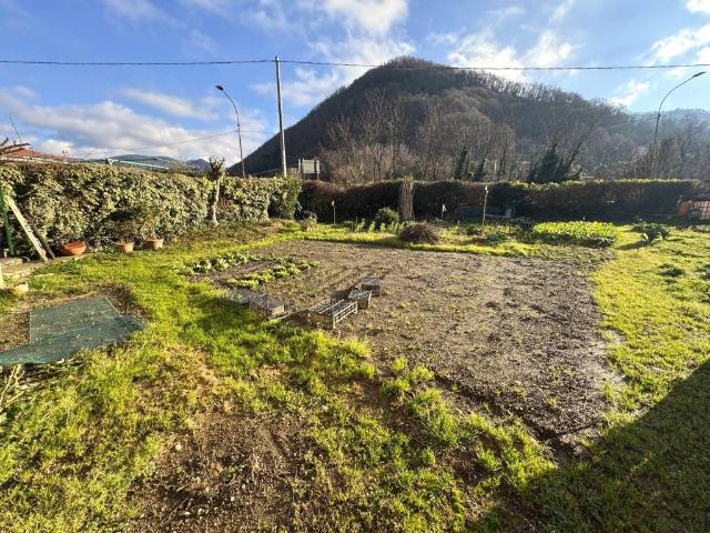 Villa Indipendente in vendita a Vernio