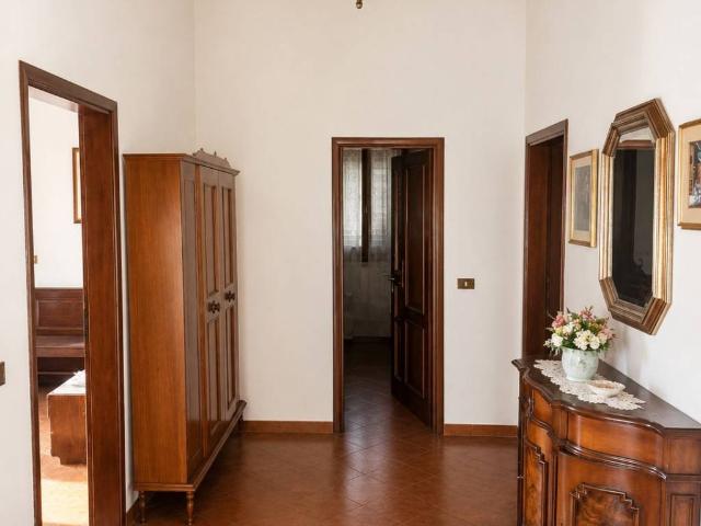 Villa Indipendente in vendita a Le Confina, Vernio