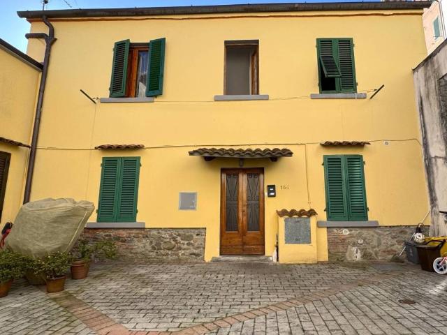 Villa Indipendente in vendita a Vernio