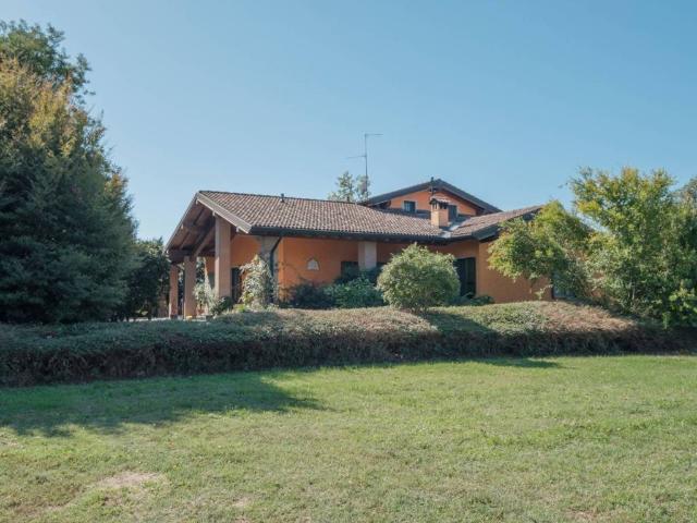 Villa Indipendente in vendita a Verolanuova, Brescia