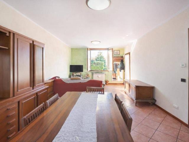 Villa Indipendente in vendita a Verolavecchia, Lombardia