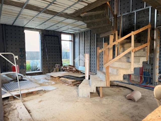 Villa Indipendente in vendita a Verolavecchia, Lombardia