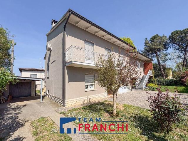 Villa Indipendente in vendita a Verolavecchia, Lombardia