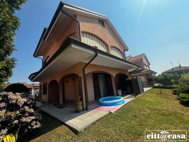 Villa Indipendente in vendita a Madonnina, Piemonte