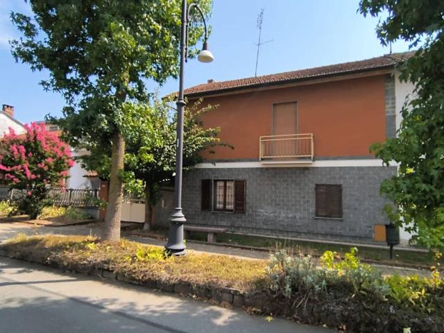 Villa Indipendente in vendita a Madonnina, Piemonte