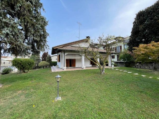 Villa Indipendente in vendita a Madonnina, Piemonte