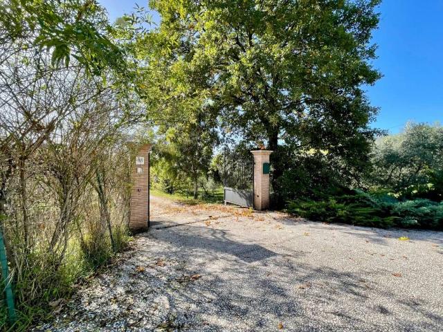 Villa Indipendente in vendita a Veroli, Lazio