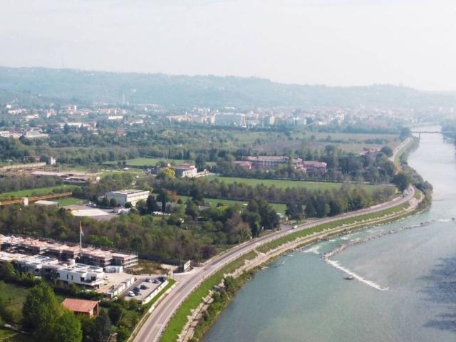 Villa Indipendente in vendita a Nord-Ovest, Brenzone