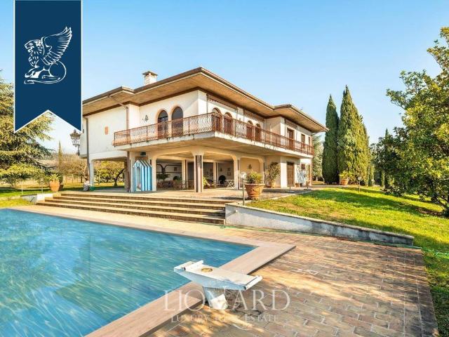 Villa Indipendente in vendita a Centro storico, Brenzone