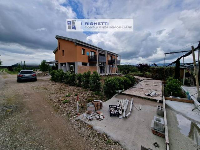 Villa Indipendente in vendita a Ovest, Brenzone