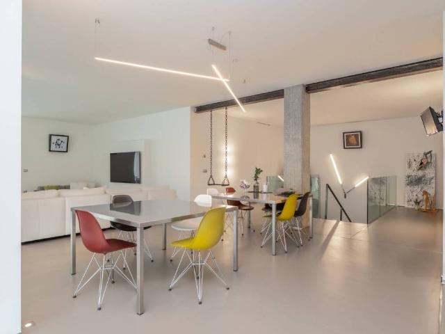 Villa Indipendente in vendita a Palazzina, Brenzone