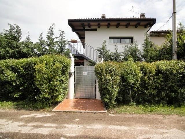 Villa Indipendente in vendita a Palazzina, Brenzone