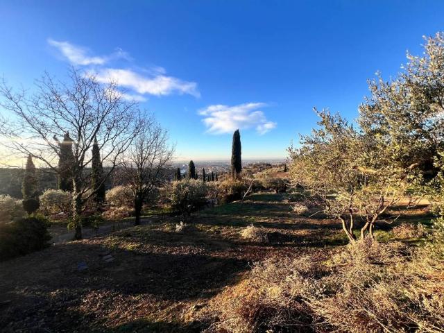 Villa Indipendente in vendita a Parona, Verona