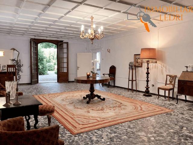 Villa Indipendente in vendita a Palazzina, Brenzone