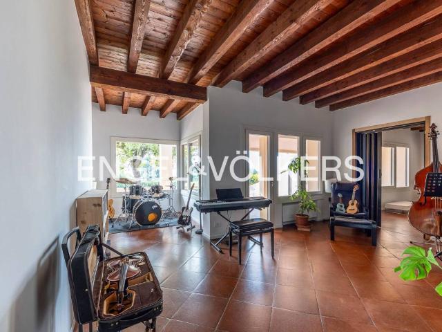 Villa Indipendente in vendita a Nord-Ovest, Brenzone