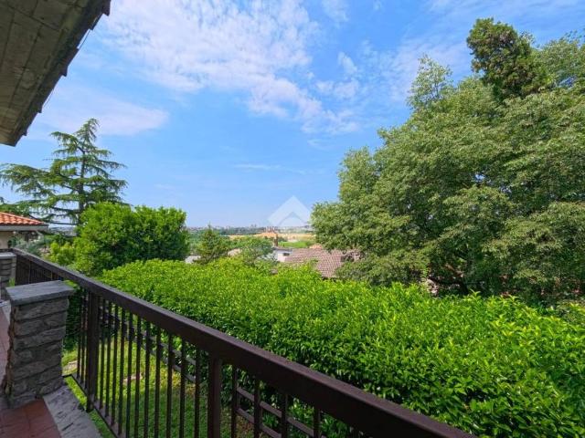 Villa Indipendente in vendita a Ponte Florio, Brenzone
