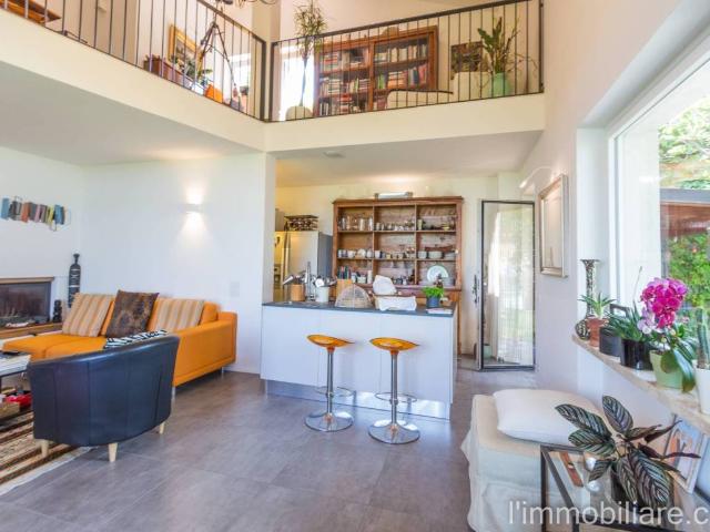 Villa Indipendente in vendita a Nord-Est, Brenzone