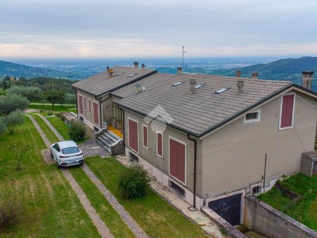 Villa Indipendente in vendita a Nord-Est, Brenzone