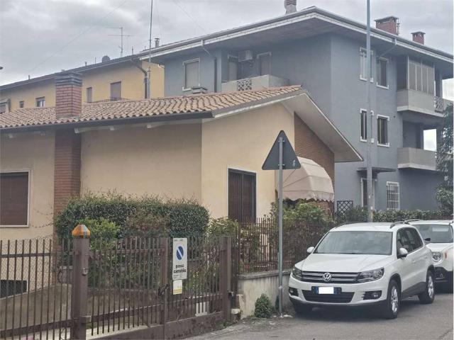 Villa Indipendente in vendita a Ovest, Brenzone
