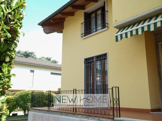 Villa Indipendente in vendita a Palazzina, Brenzone