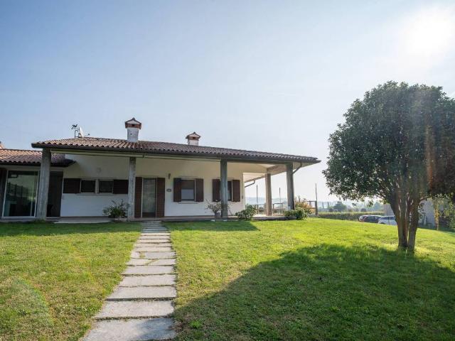 Villa Indipendente in vendita a Nord-Est, Brenzone