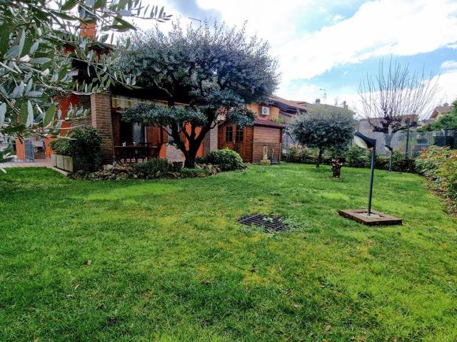 Villa Indipendente in vendita a Sud, Brenzone