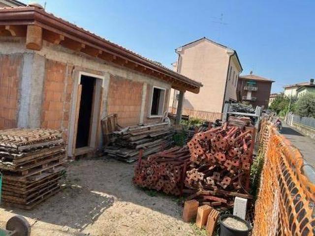 Villa Indipendente in vendita a Sud-Ovest, Brenzone