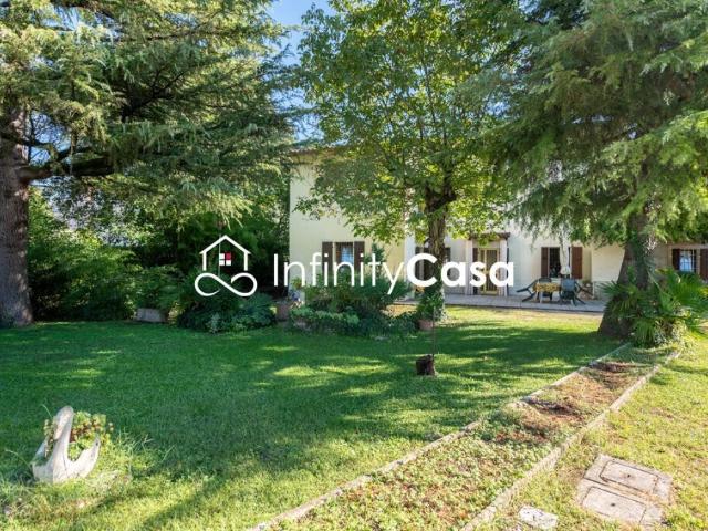 Villa Indipendente in vendita a Ovest, Brenzone