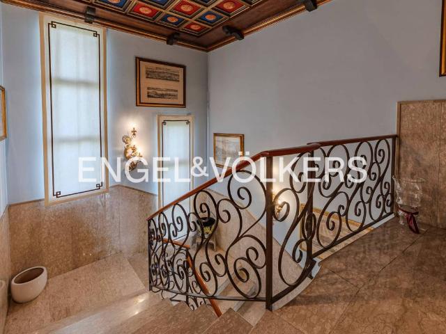 Villa Indipendente in vendita a Nord-Ovest, Brenzone