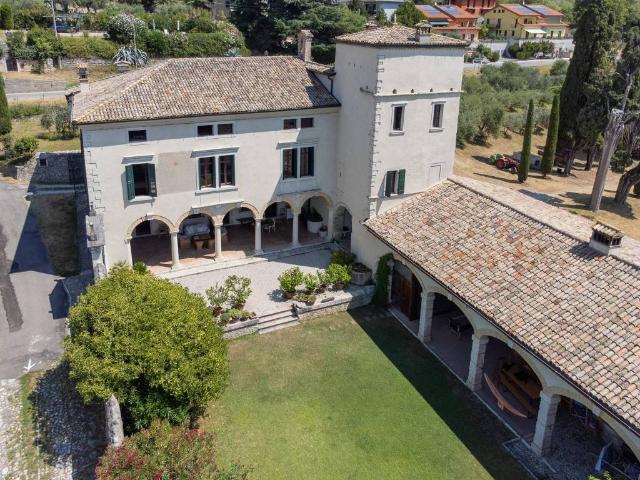 Villa Indipendente in vendita a Brenzone, Veneto