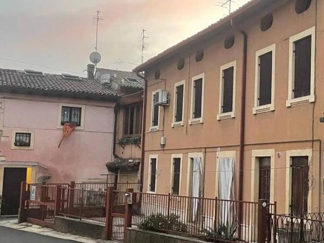 Villa Indipendente in vendita a Nord-Ovest, Brenzone