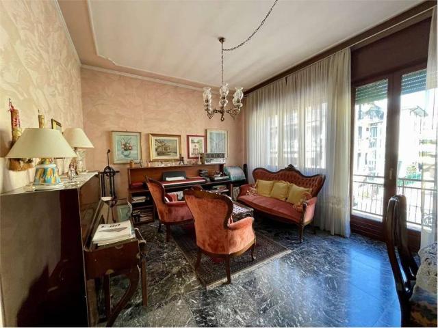 Villa Indipendente in vendita a Sud, Brenzone