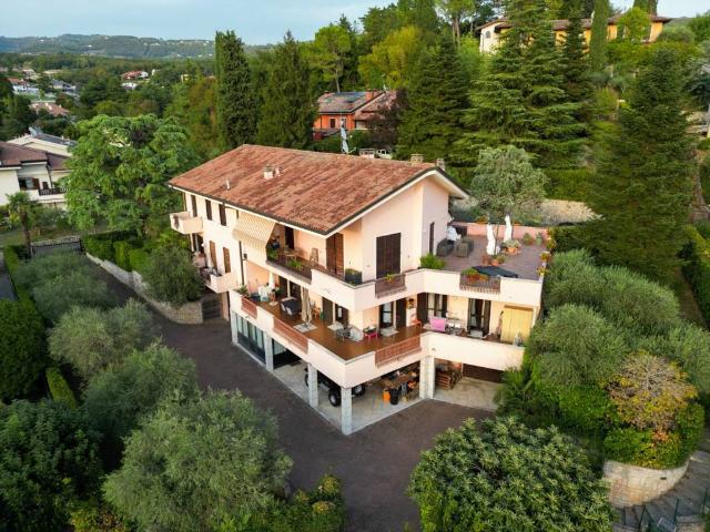 Villa Indipendente in vendita a Santa Cristina, Verona