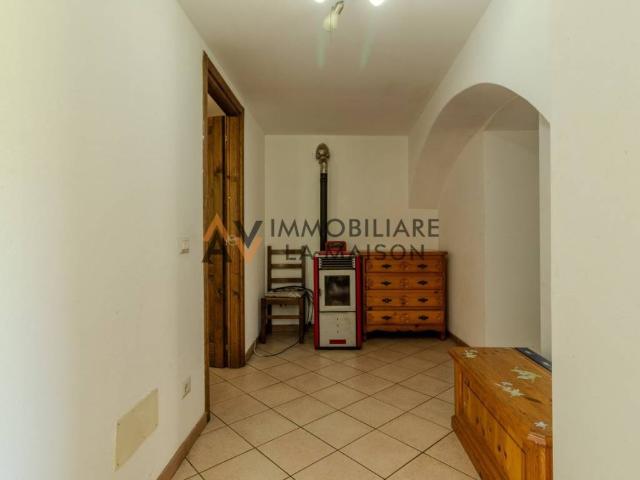 Villa Indipendente in vendita a Verrayes, Aosta