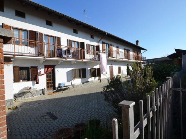 Villa Indipendente in vendita a Piemonte, Biella