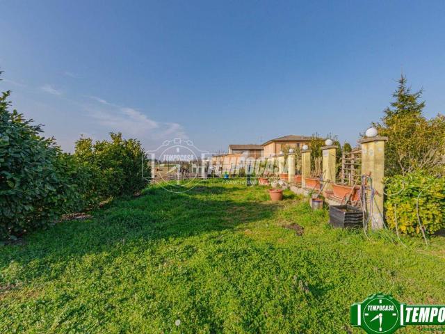 Villa Indipendente in vendita a Verrua Po, Lombardia